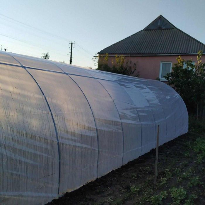 Парник сотилади Хамма шароитлари бор янги