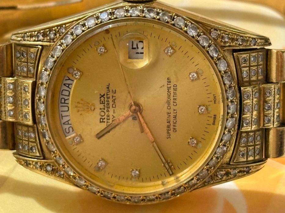 Часы золотые "Rolex ".