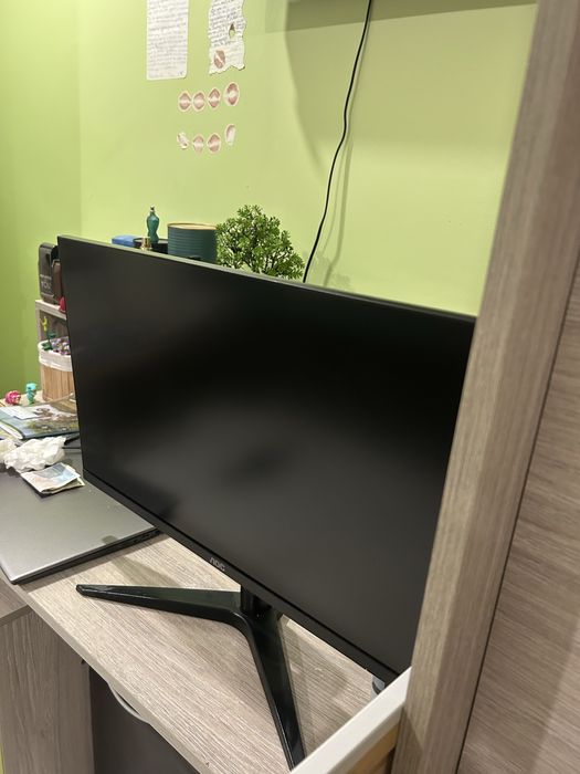 Геймърски монитор ЛOC 23.4inch 75hz 1ms