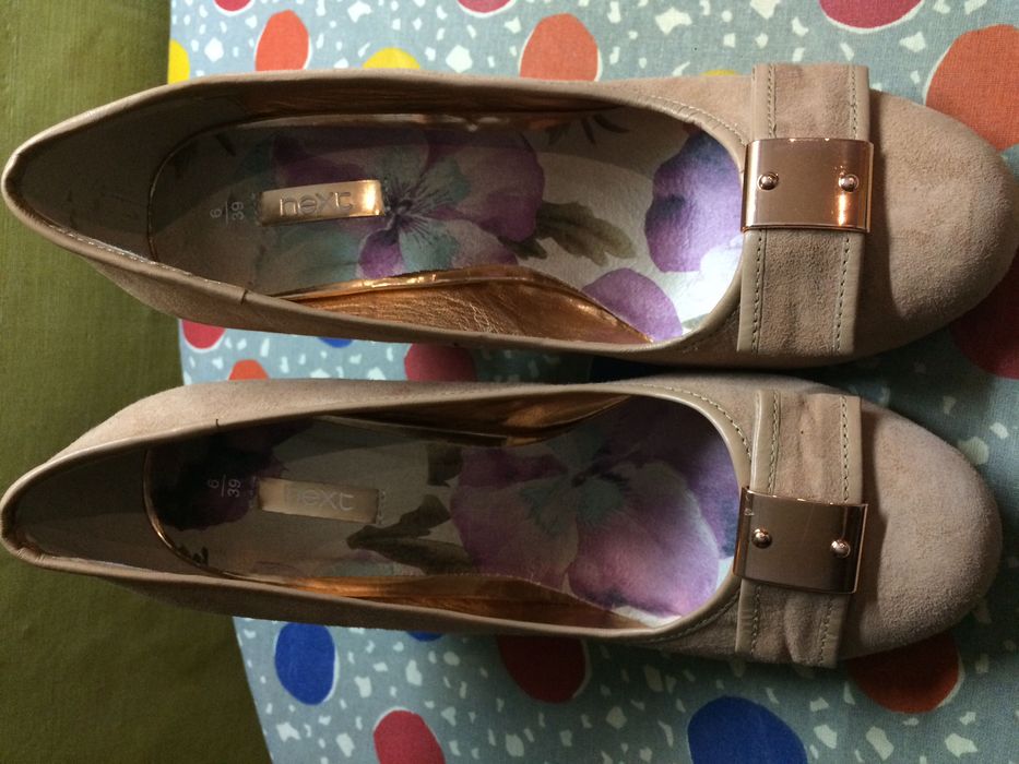 Продаю новые туфли