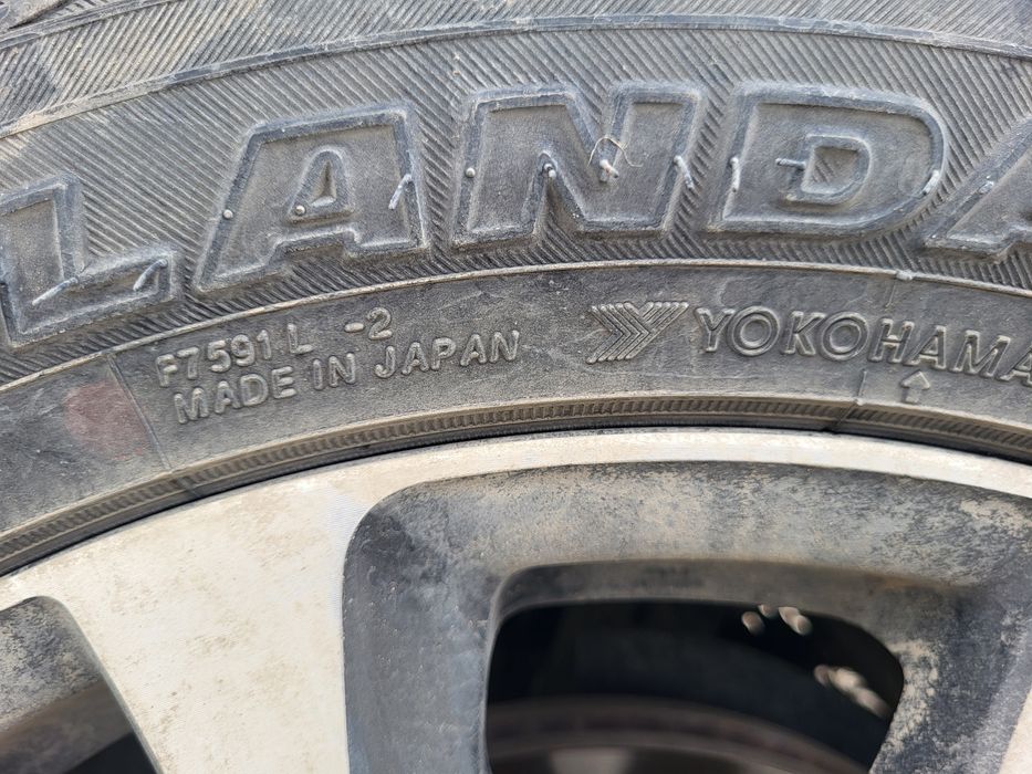 Покрышка,  yokohama