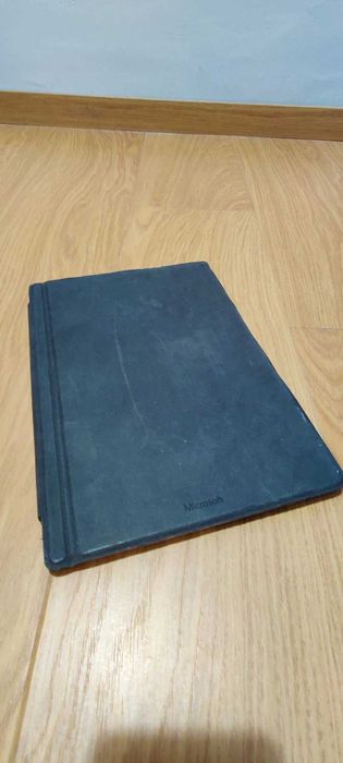 Microsoft Surface Pro 6 8GB RAM 256GB Storage SSD Graphic Card 128 Mb