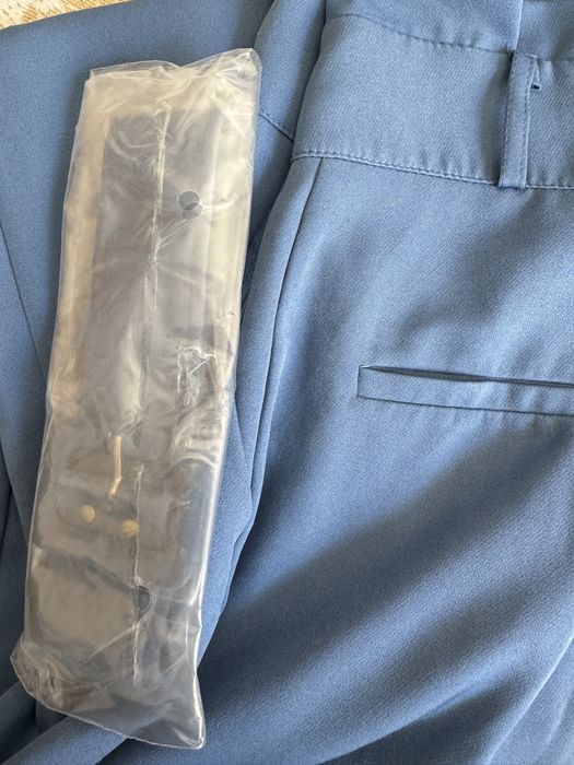 Pantaloni cu talie inalta