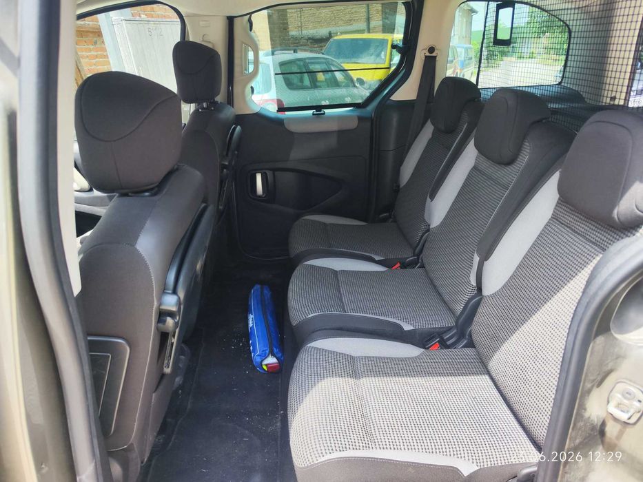 Продавам Peugeot partner