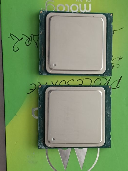 16, 32, ,64 GB RAM DDR3, procesoare Intel  xeon