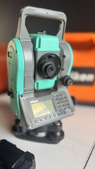 Тахеометр Nikon nivo5m