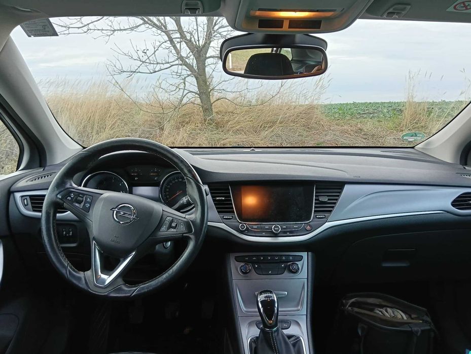 Vand sau Schimb Opel Astra K 1.6 diesel, 2018, impecabila.RAR facut
