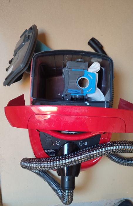 Aspirator bosh cu spalare