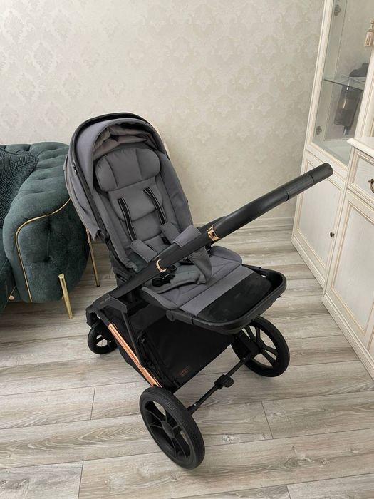 Продам коляску 2в1 Carrello