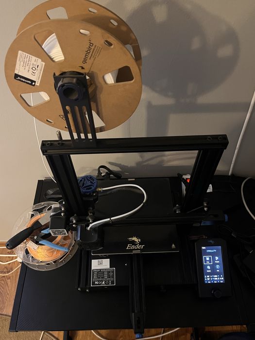 Imprimantă 3D Creality Ender v2
