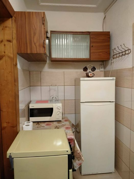 Ănchiriez cameră