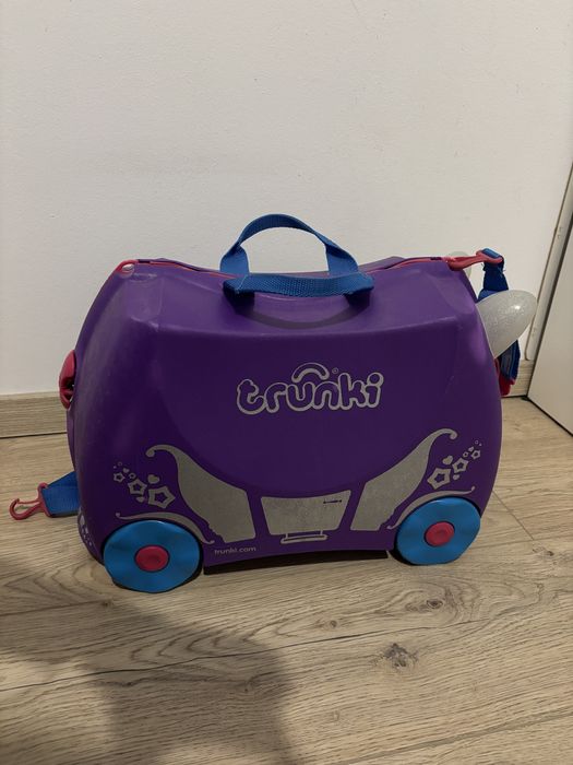 Vand trolley Trunki mov