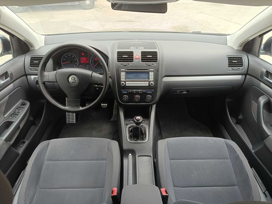 VW Jetta 1.6i 102к.с. 2008