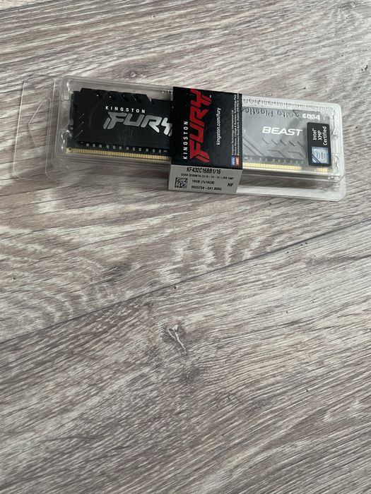 Оперативная память 16GB DDR4 3200