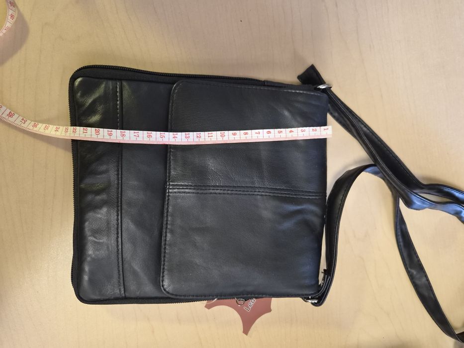 1бр-20€ 2бр-35€ кожа чанта мъжка през рамо Ново