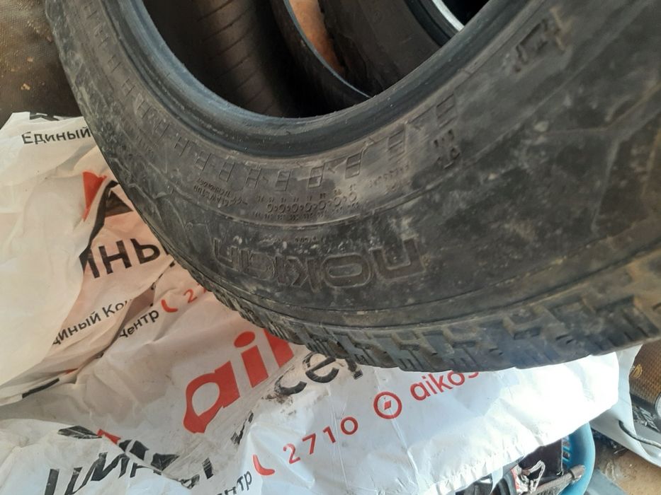 Продам 4 зимних шин 225/65/17