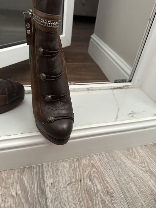 Продам ботильоны за 2000тг