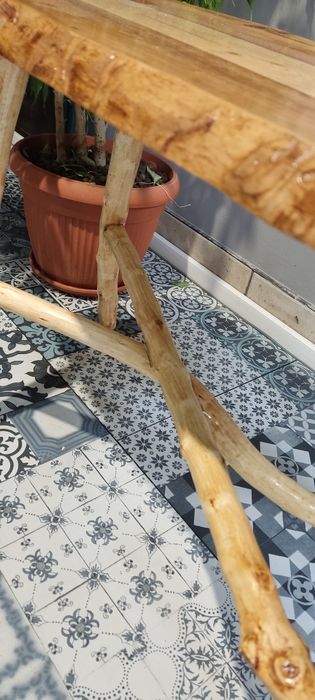 Măsuțe din lemn de cireș ,nuc și visin