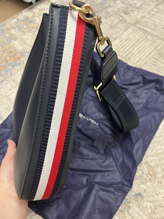 Продам сумку tommy hilfiger