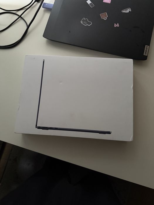 Macbook air 13 2025
