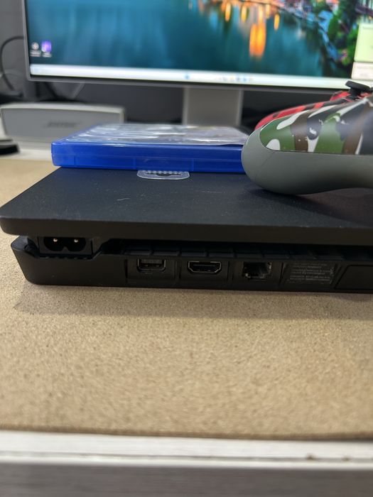 PlayStation 4 Slim 1 Tb