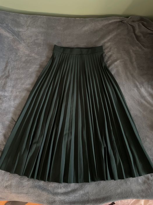 Зелена дълга пола с висока талия – Размер M – Като нова