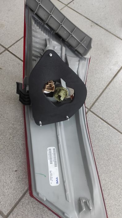 Фонарь задний Камри 40