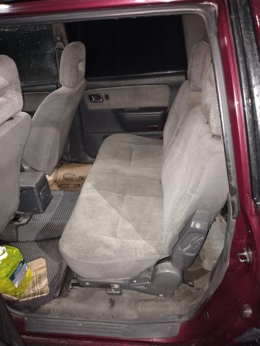 Мицубиси Спейс вагон