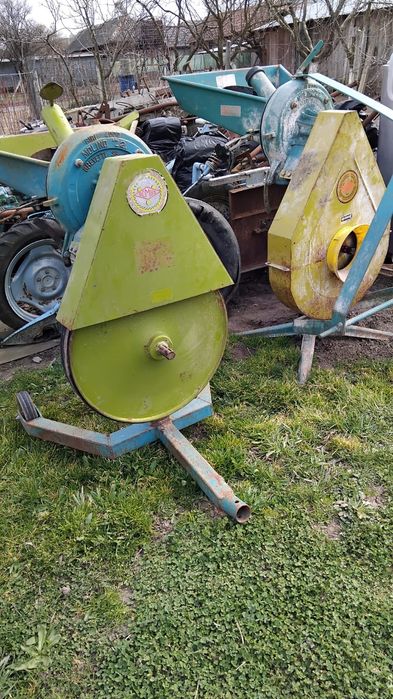 Moară cereale la cardan
