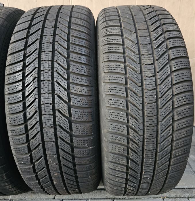 Cauciucuri/AnvelopeIarna245-45-19'M+S/JanteAliaj19'5x108Ford,Volvo,Renault,Jaguar