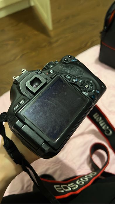 Фотоаппарат canon 600d