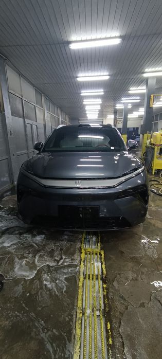 Byd Tang L 2025 йил 2 Маторли