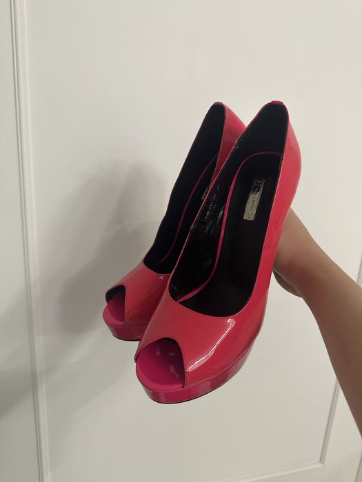 Туфли на каблуках