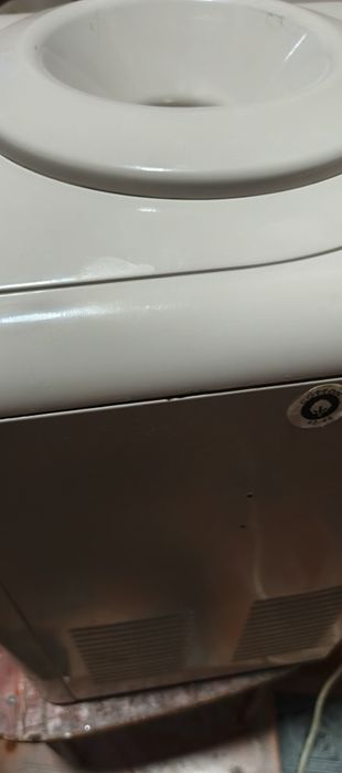 Suv uchun kuler issiq suv