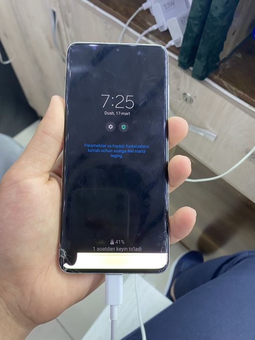 Samsung S 20 plus 12/256.