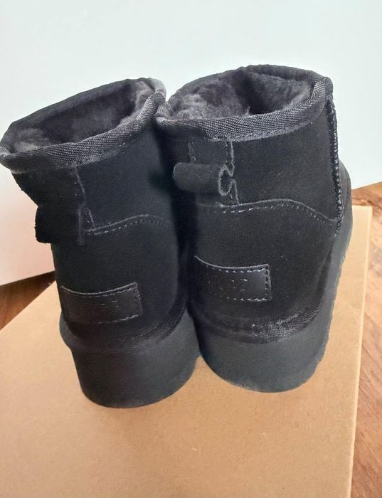 UGG Mini Negre .