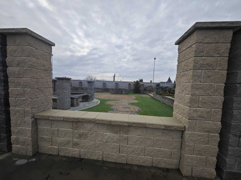 Vand elemente  de gard Symmetrica