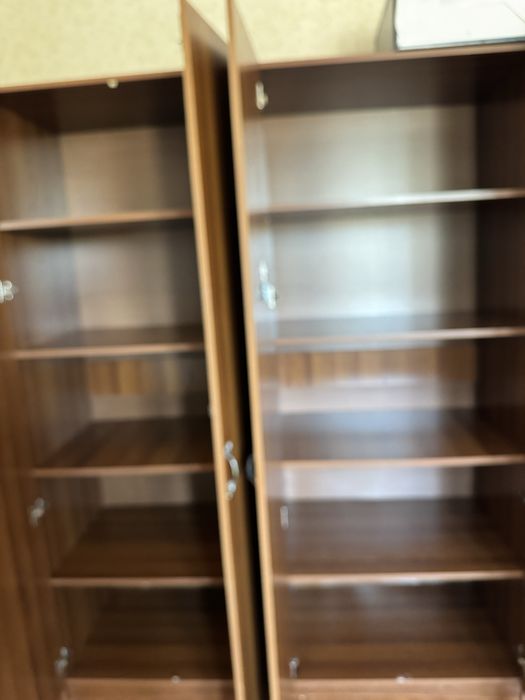 Продам плательный шкаф