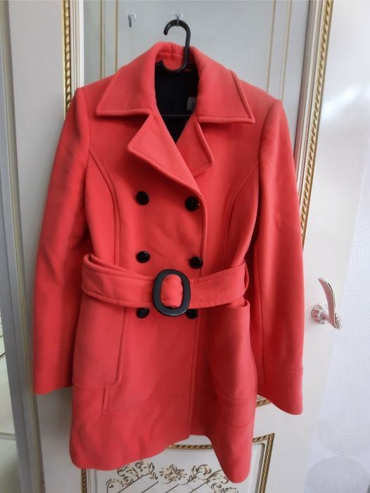 Продается куртка,пальто. Размер 56/58