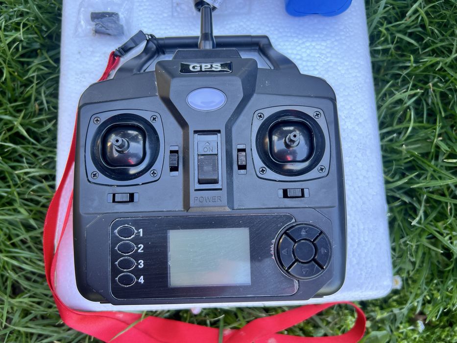 Navomodel plantat 3 cuve cu GPS – stare aproape nouă