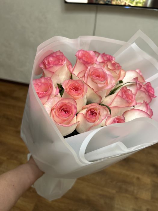 Цветы  срочно букеты 3000