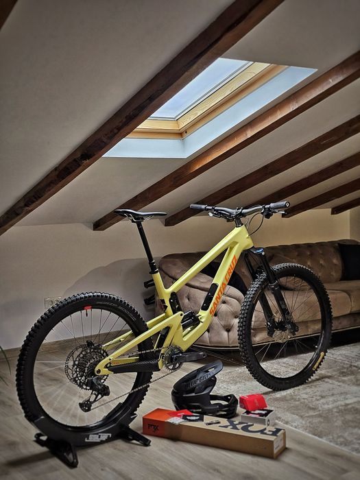 Santa Cruz NOMAD V6 2024 carbon FOX 38 Elite Sram 1x12 GX AXS