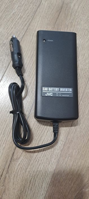 Invertor auto JVC