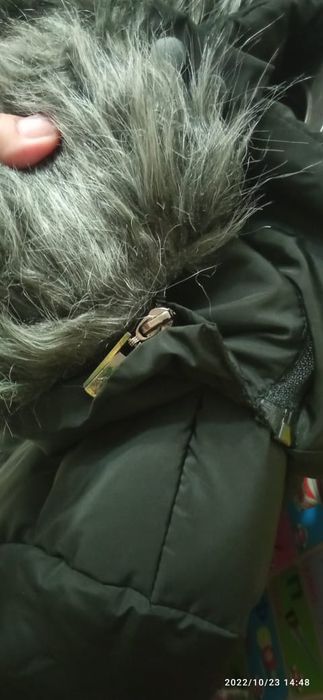 Зимняя куртка на девочку.