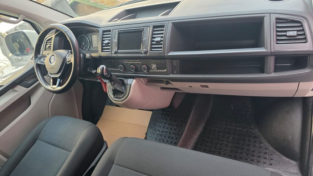 Volkswagen Transporter T6 2.0 TDI 150 CP * An 2017 * Automata * Lung