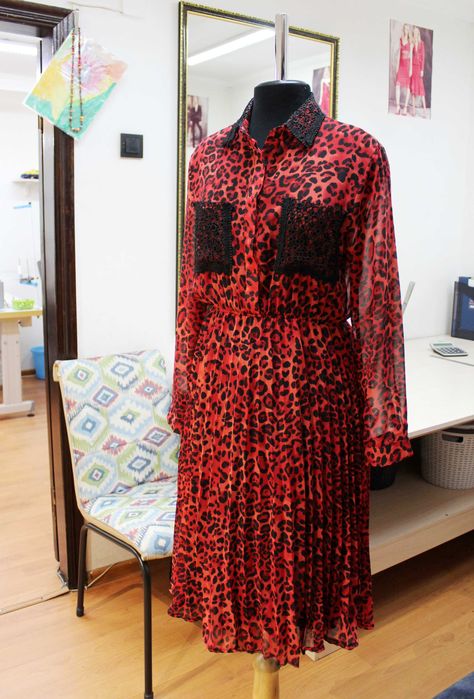 Услуги швеи. Подгонка Ремонт одежды Пошив