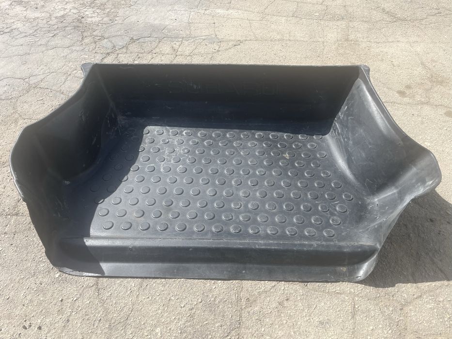 Вкладыш в багажник Subaru