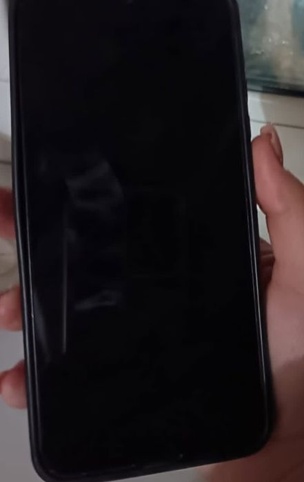 Продаётся телефон