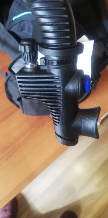 Водолазна жилетка. Seaquest Diva xlt.
Размер L-Lg. Цена 390 лева. Нова