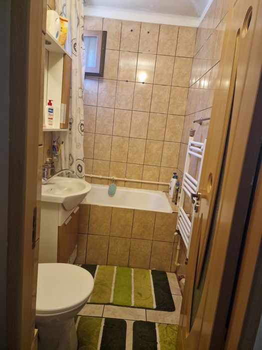 Apartament 3 camere l  Zona Liceul Teoretic “Mircea Eliade”